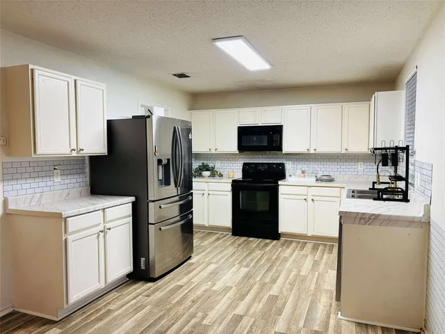 $2,000 | 16133 Windsong Court, Fort Worth, TX 76247