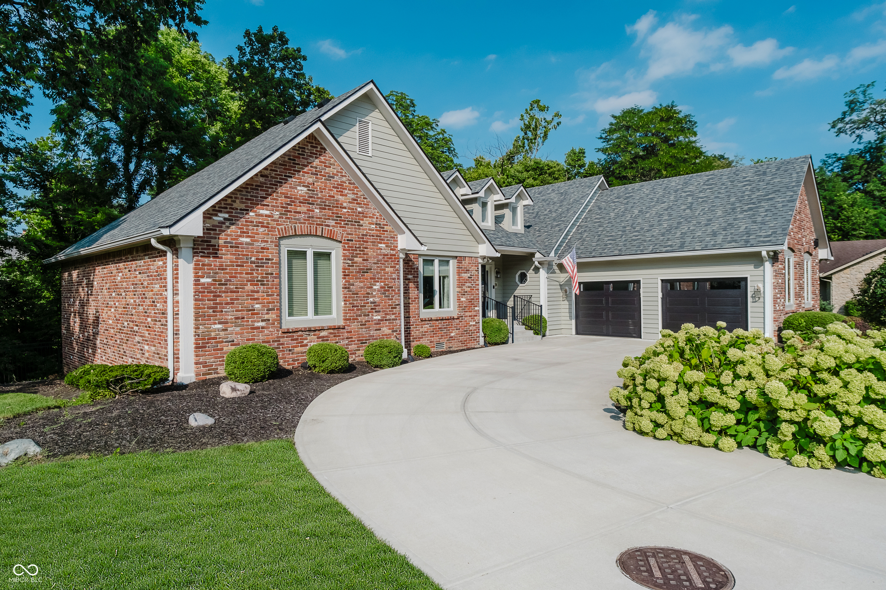 8541 Helmsman Circle Indianapolis, IN 46256 - Photo 2 of 35