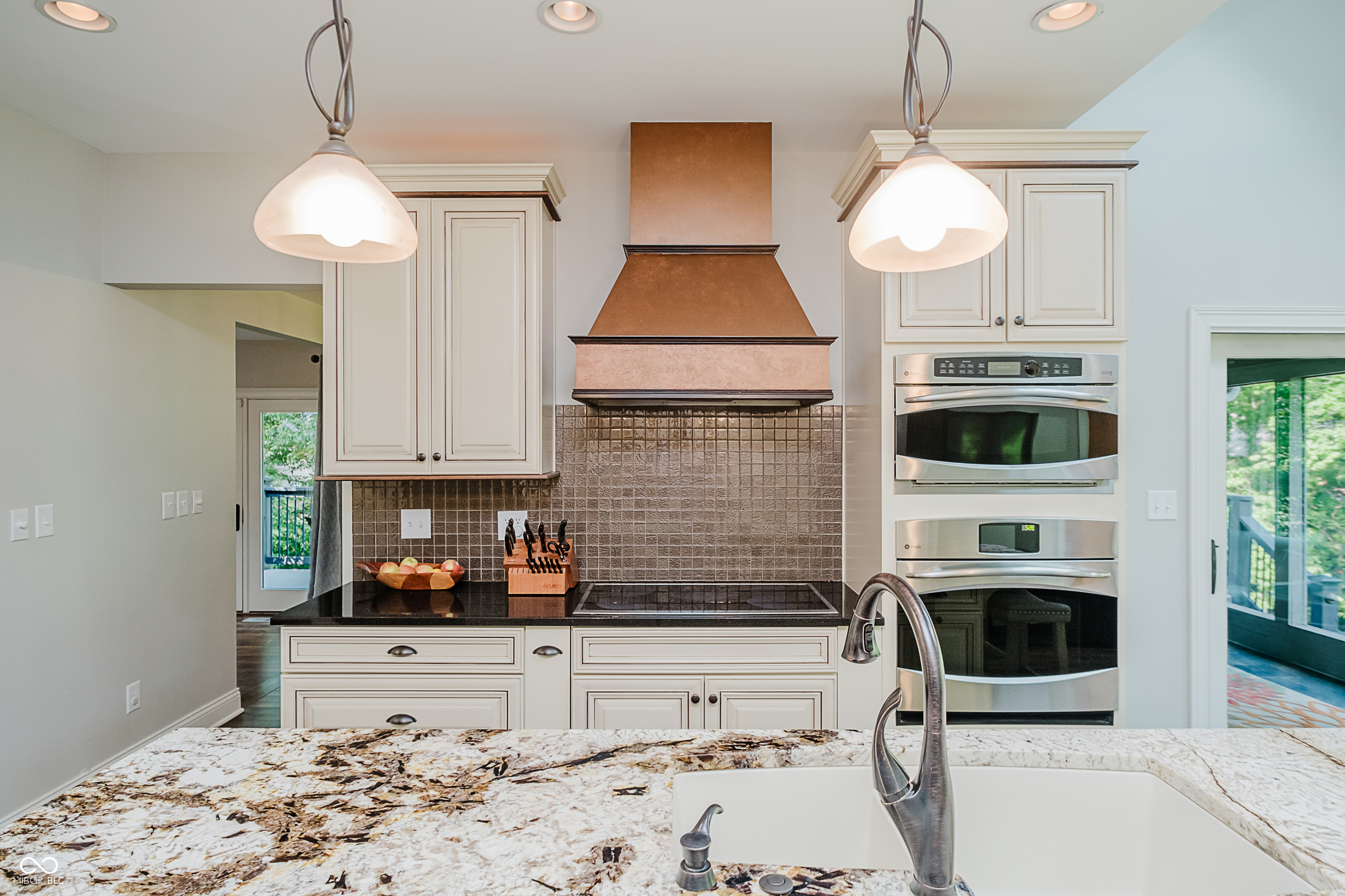 8541 Helmsman Circle Indianapolis, IN 46256 - Photo 9 of 35