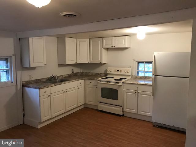469 Magnolia Road Pemberton, NJ 08068 - Photo 2 of 7