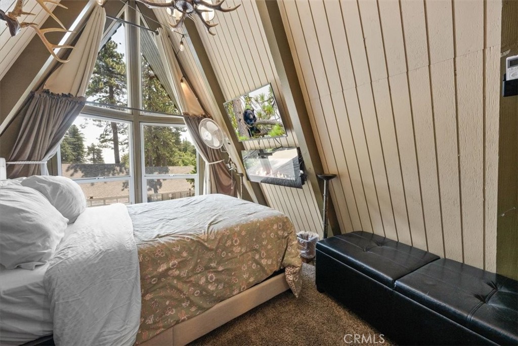 1277 Lovers Lane Rimforest, CA 92378 - Photo 30 of 34 2nd floor primary bedroom