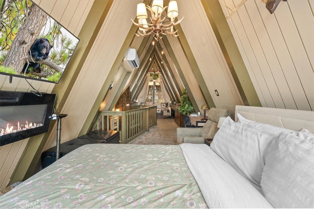 1277 Lovers Lane Rimforest, CA 92378 - Photo 31 of 34 2nd floor primary bedroom