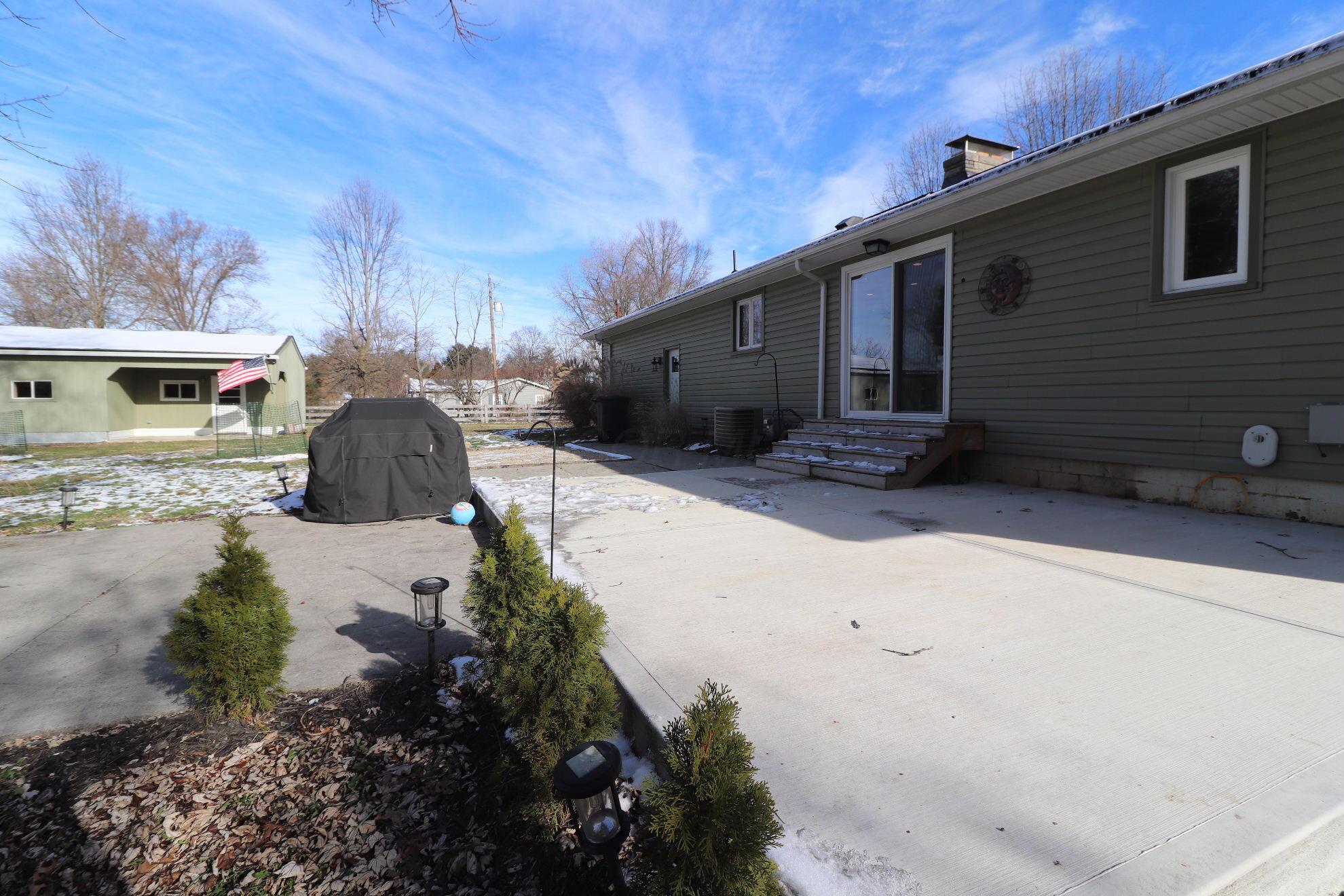 8378 Steitz Road Powell, OH 43065 - Photo 43 of 67 Patio