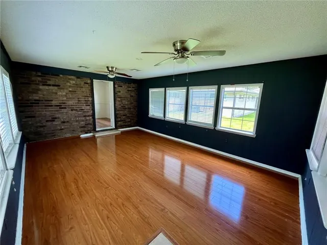 $299,999 | 113 Tinsley Drive, Belle Chasse, LA 70037