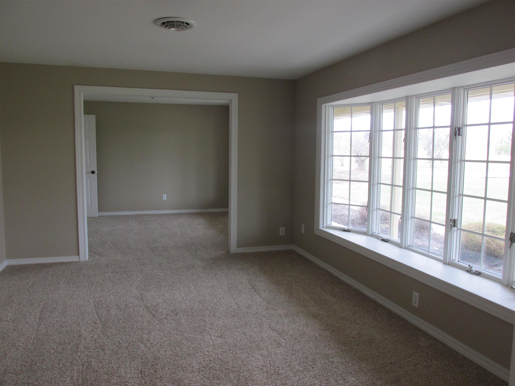 12421 Winchester Road Fort Wayne, IN 46819 - Photo 9 of 35