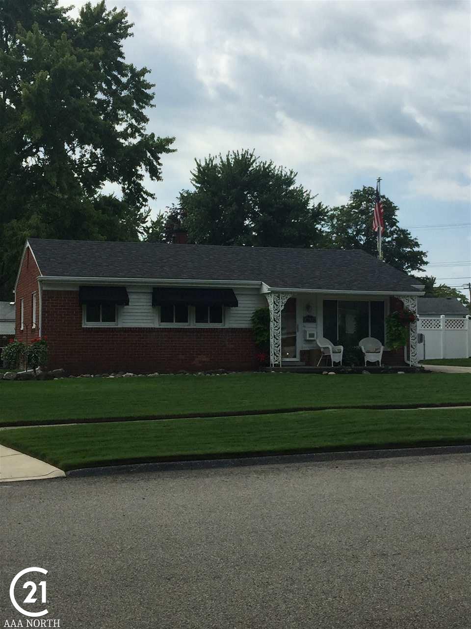 47827 Roland Street Shelby, MI 48317 - Photo 3 of 50