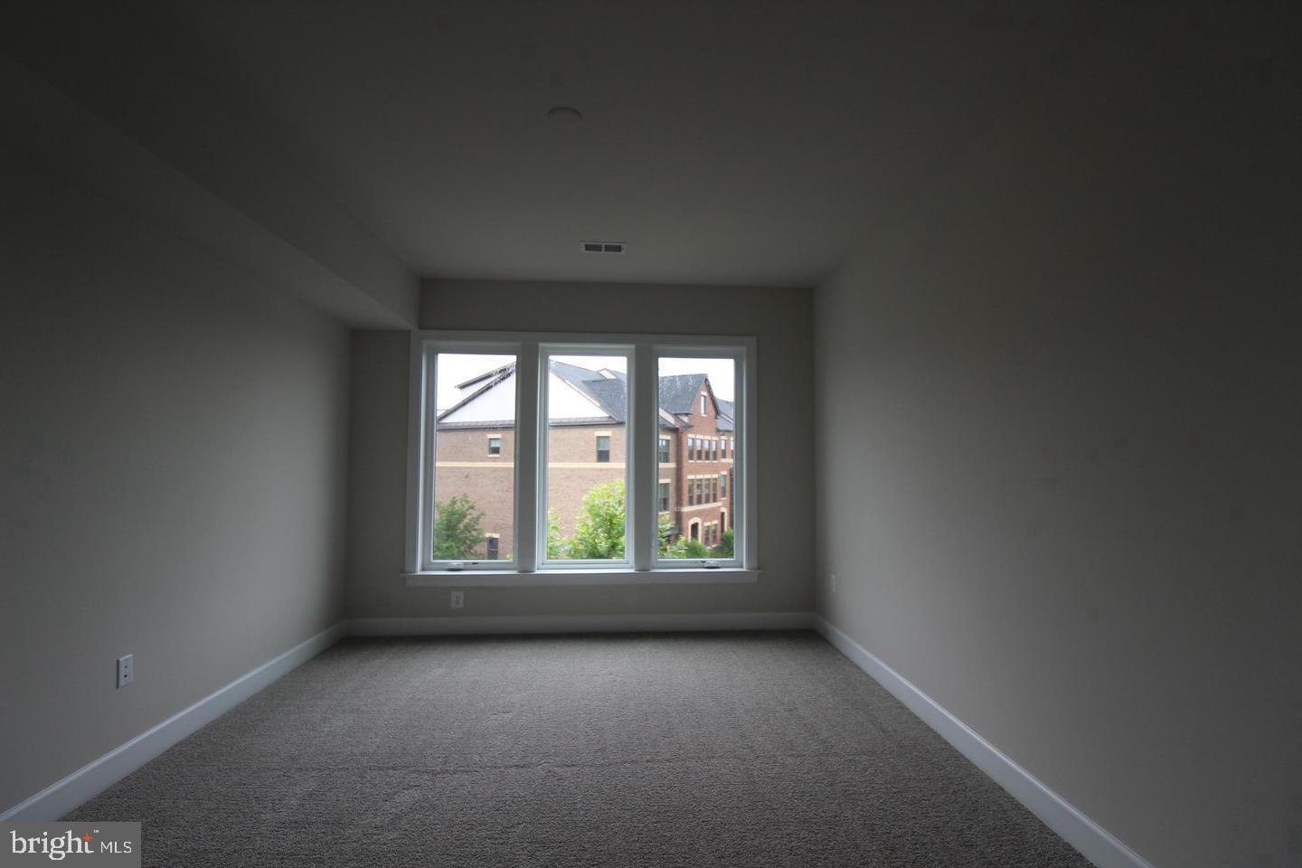 22466 Foundation Drive Ashburn, VA 20148 - Photo 14 of 21 an empty room with a window