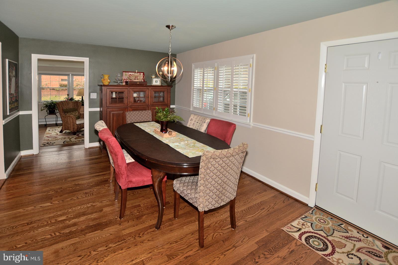 1129 Cameron Road Alexandria, VA 22308 - Photo 12 of 37 Spacious Formal Dining Room