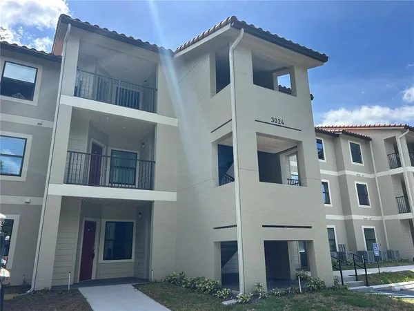 $1,600 | 3024 Parkway Boulevard, Unit 203, Kissimmee, FL 34747