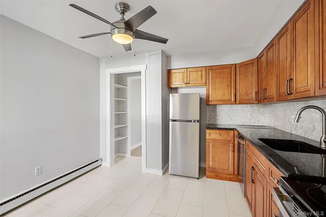 $265,000 | 9 C Kings Court, Unit C, Mohegan Lake, NY 10547