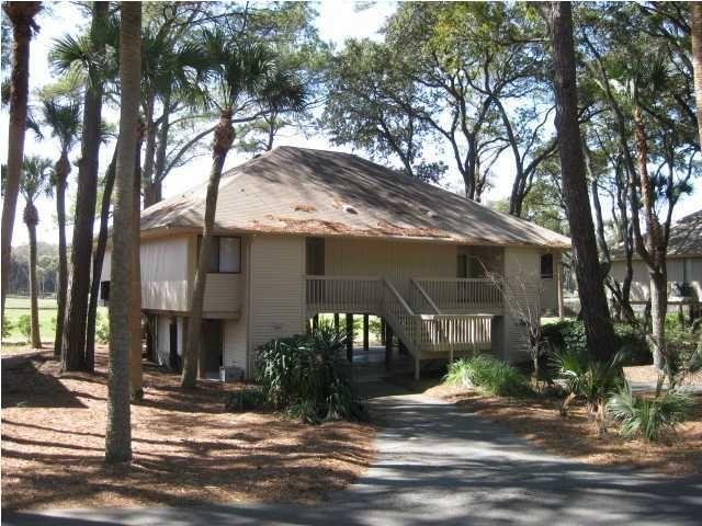 832 Club Cottage 1