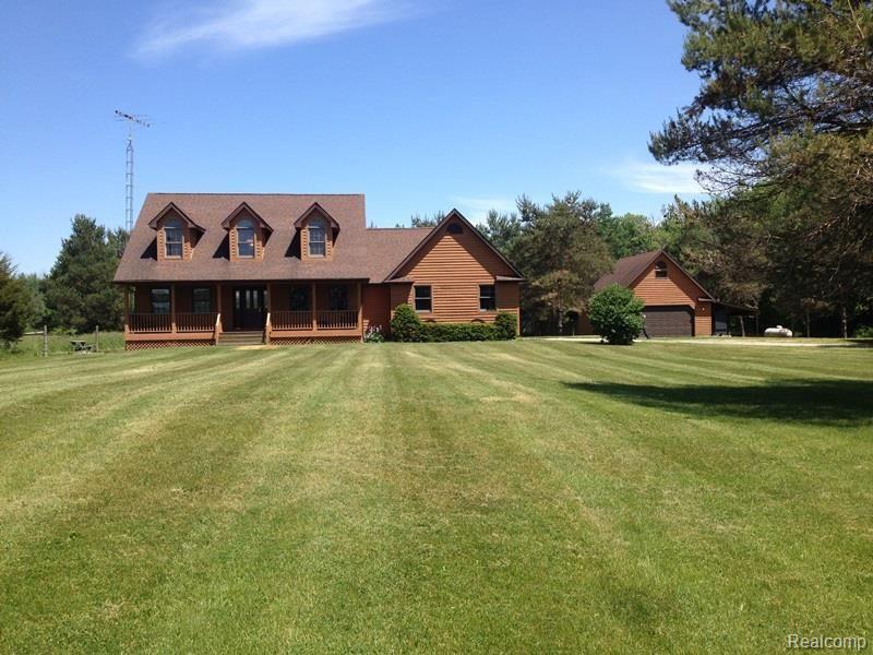 7793 Cribbins Road Croswell, MI 48422 - Photo 1 of 36 IMG_2492.jpg