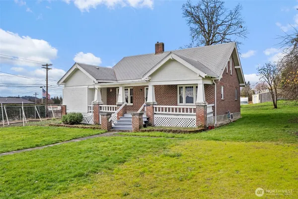 $500,000 | 26 Southeast Spring Street, Chehalis, WA 98532