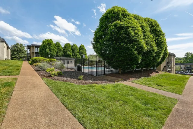 6680 Charlotte Pike, Unit H7, Nashville, TN 37209