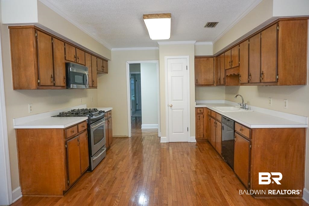 7109 Smithfield Road East Mobile, AL 36695 - Photo 4 of 19