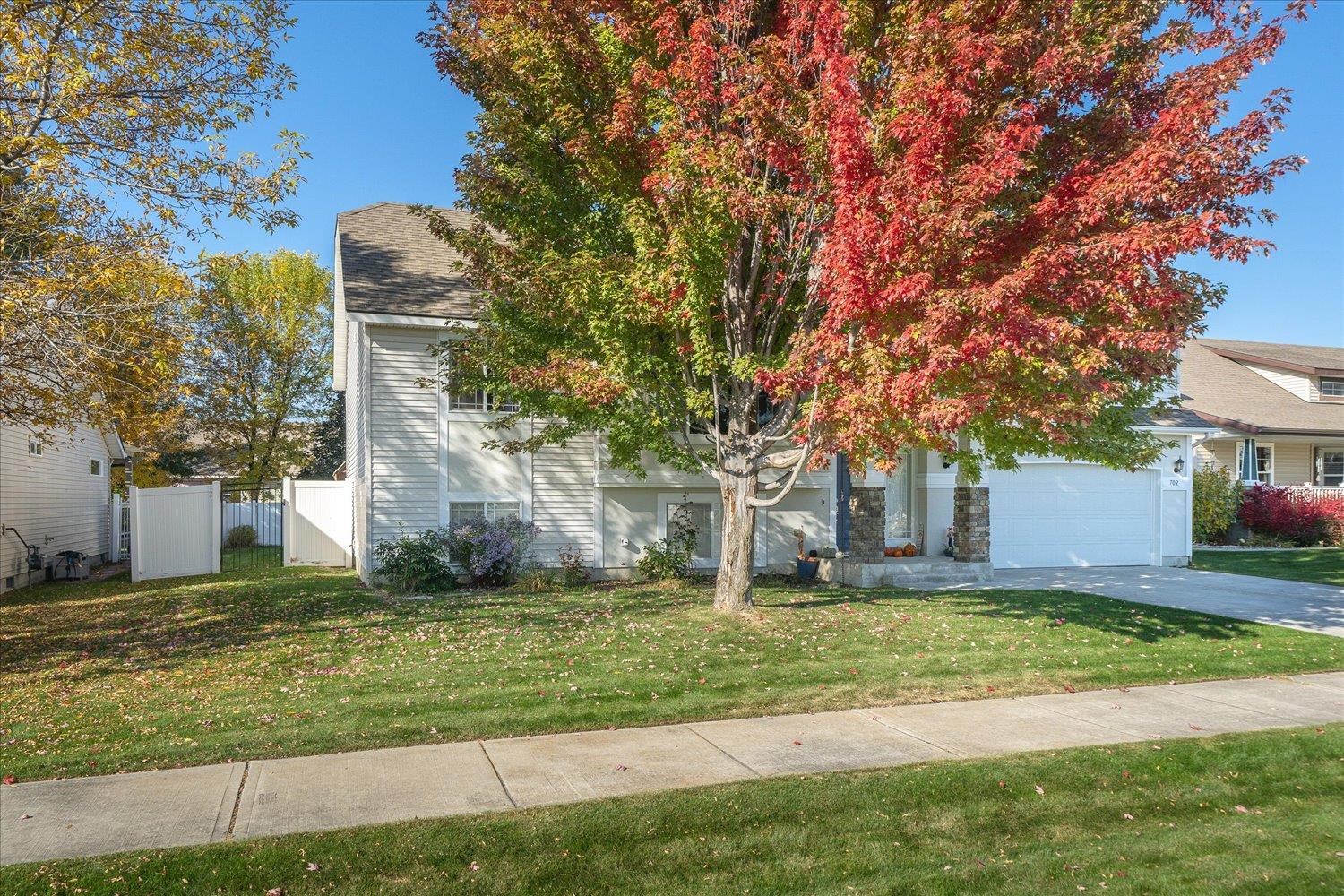 702 South Michigan Road Spokane Valley, WA 99016 - Photo 9 of 50 Gallery Image 9