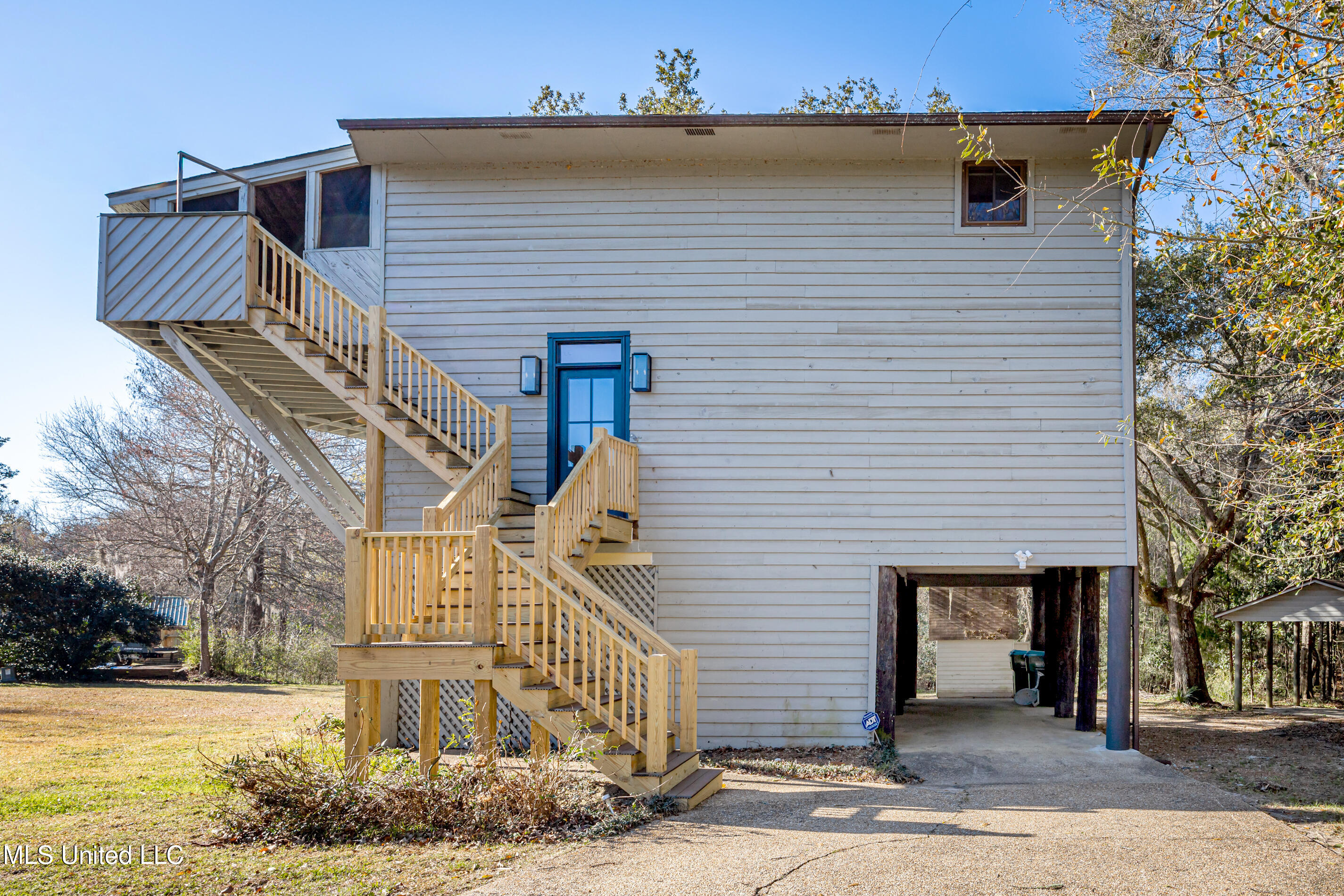 7417 Bluff Point Road Gautier, MS 39553 - Photo 12 of 91 IMG_4549