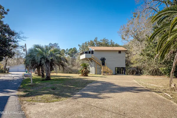$345,000 | 7417 Bluff Point Road, Gautier, MS 39553