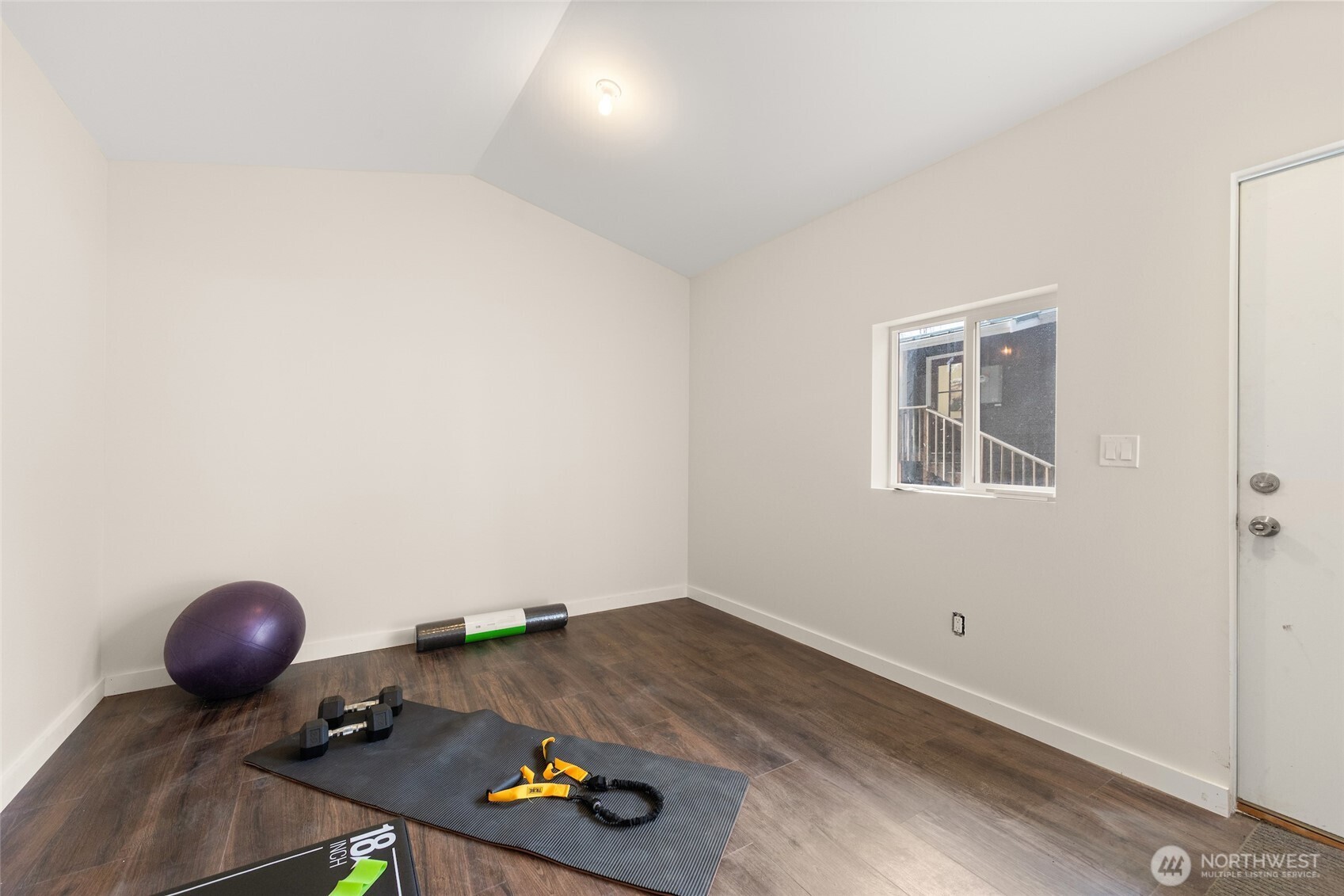 11828 Cove Road Southwest Vashon, WA 98070 - Photo 25 of 37