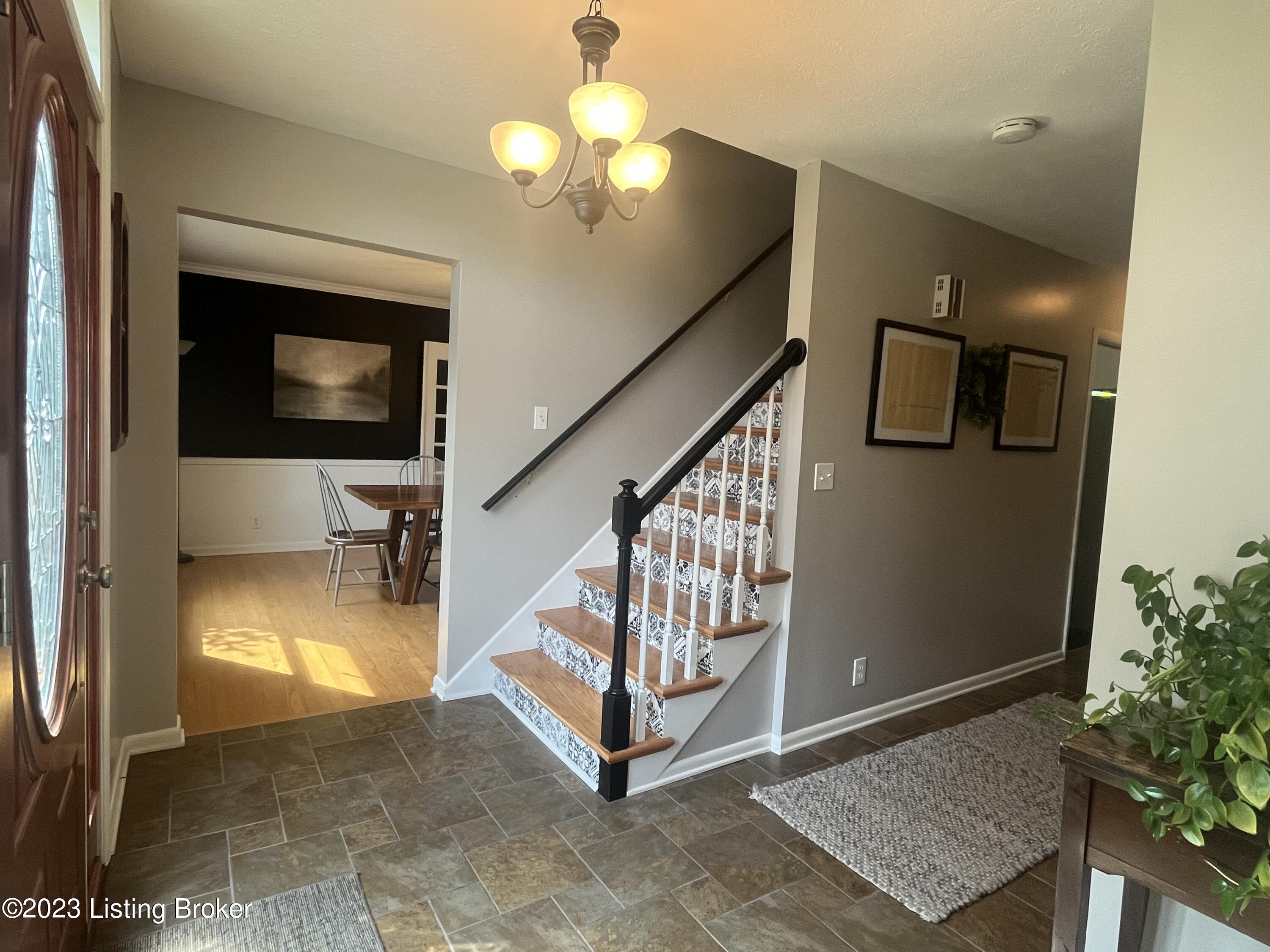 6700 Downs Branch Road Louisville, KY 40228 - Photo 2 of 42 47EDCE44-4663-4447-9FE6-286DC2C669AB