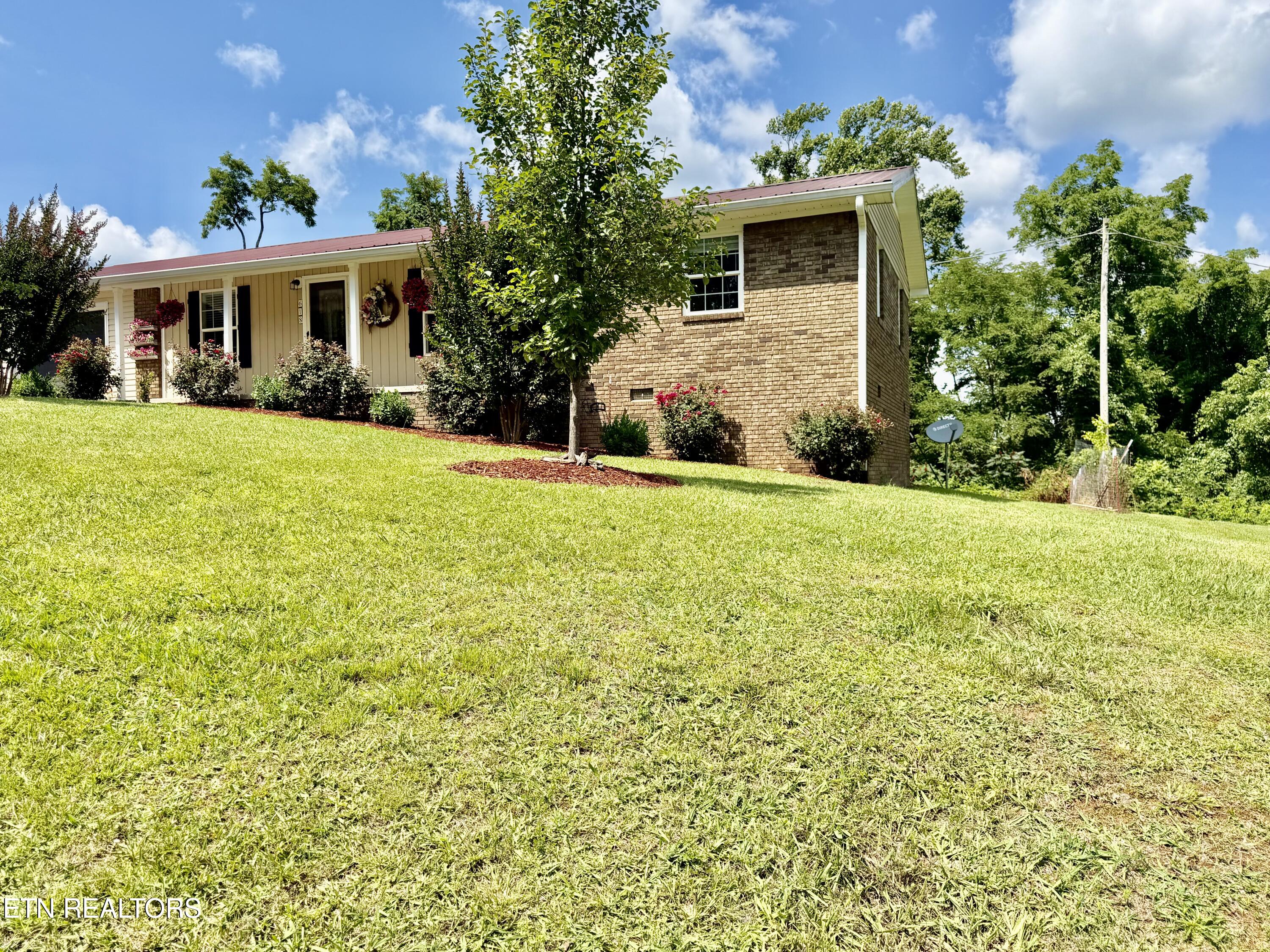 618 Essary Road Tazewell, TN 37879 - Photo 7 of 46 IMG_4795