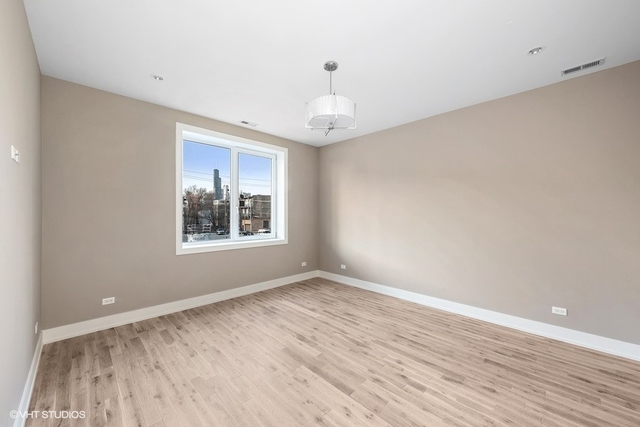 826 West Cullerton Street, Unit 2W Chicago, IL 60608 - Photo 8 of 15