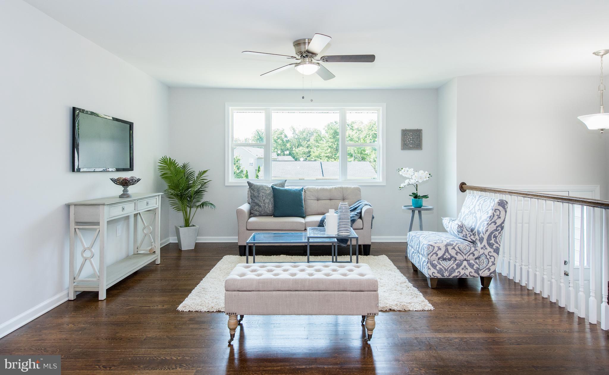 8502 Lucerne Road Randallstown, MD 21133 - Photo 2 of 30 Living Room