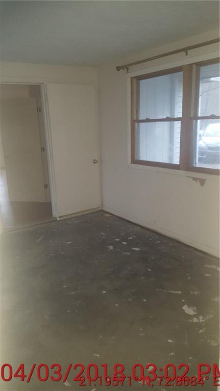 8193 West Deaver Road Columbus, IN 47201 - Photo 16 of 19 Gallery Image 16