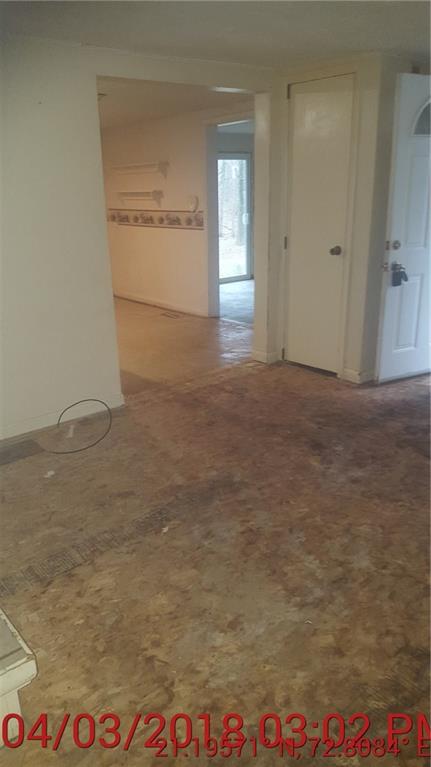 8193 West Deaver Road Columbus, IN 47201 - Photo 18 of 19 Gallery Image 18