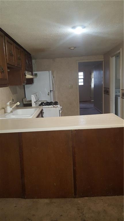 8193 West Deaver Road Columbus, IN 47201 - Photo 10 of 19 Gallery Image 10