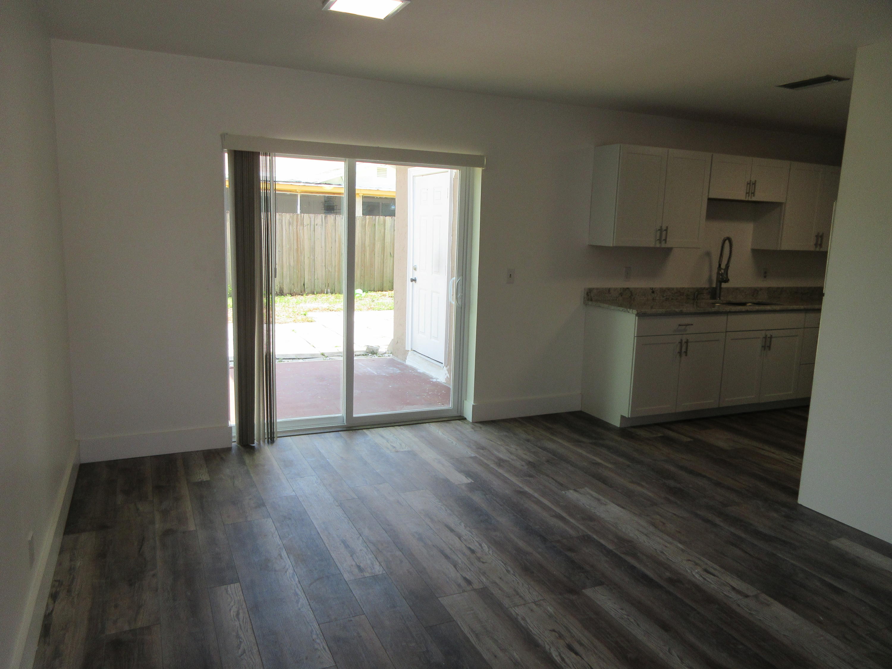 8800 Southwest 10th Street Boca Raton, FL 33433 - Photo 4 of 14 IMG_0866