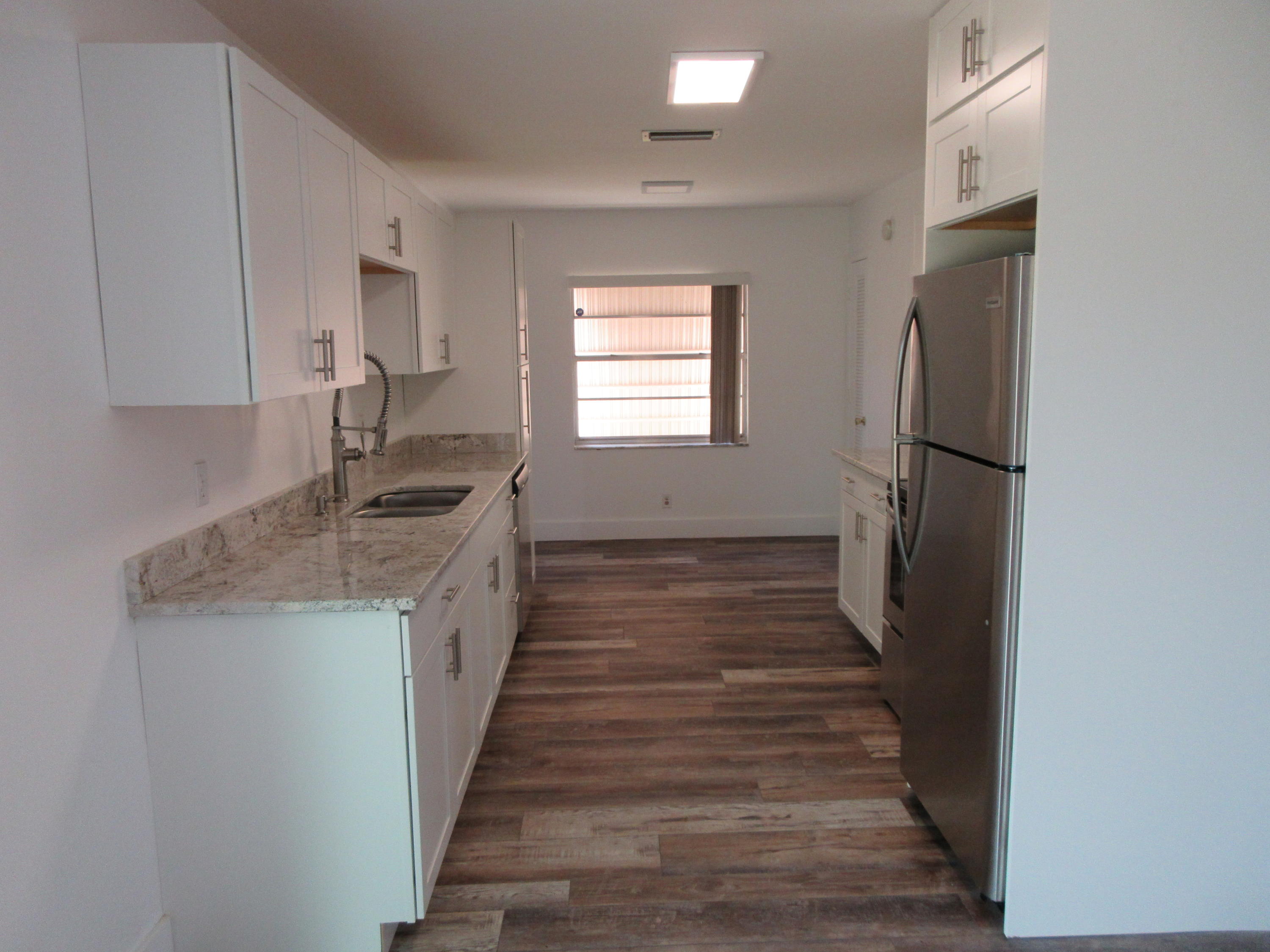 8800 Southwest 10th Street Boca Raton, FL 33433 - Photo 5 of 14 IMG_0867