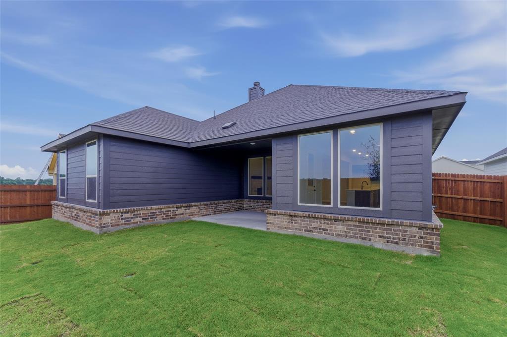 1333 Frio Drive Springtown, TX 76082 - Photo 23 of 25