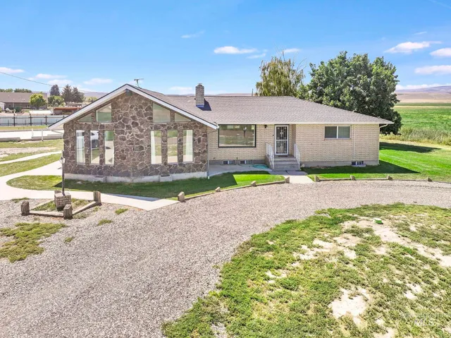 $500,000 | 513 West 2100th Street South, Oakley, ID 83346