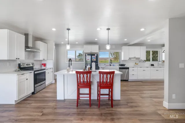 $500,000 | 513 West 2100th Street South, Oakley, ID 83346