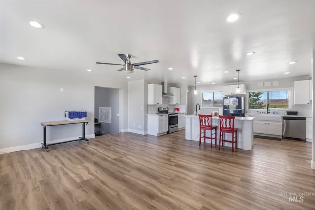 $500,000 | 513 West 2100th Street South, Oakley, ID 83346