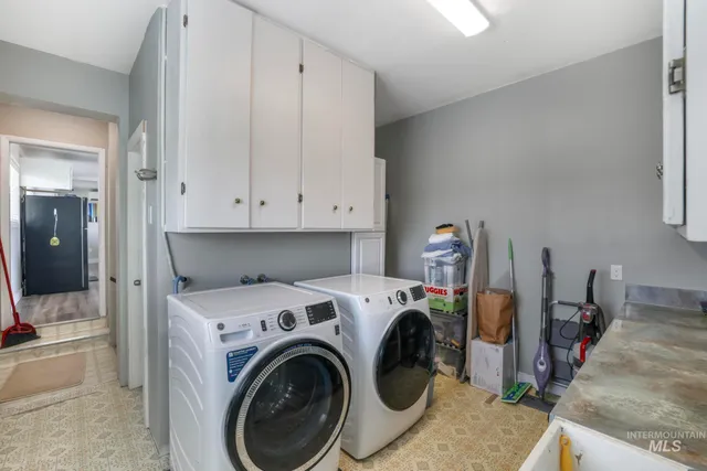 $500,000 | 513 West 2100th Street South, Oakley, ID 83346