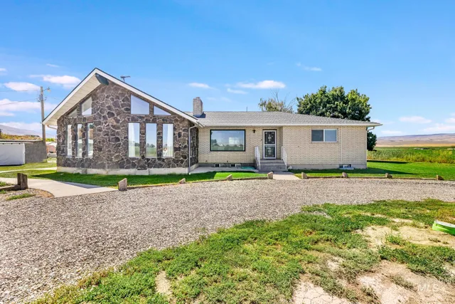 $500,000 | 513 West 2100th Street South, Oakley, ID 83346