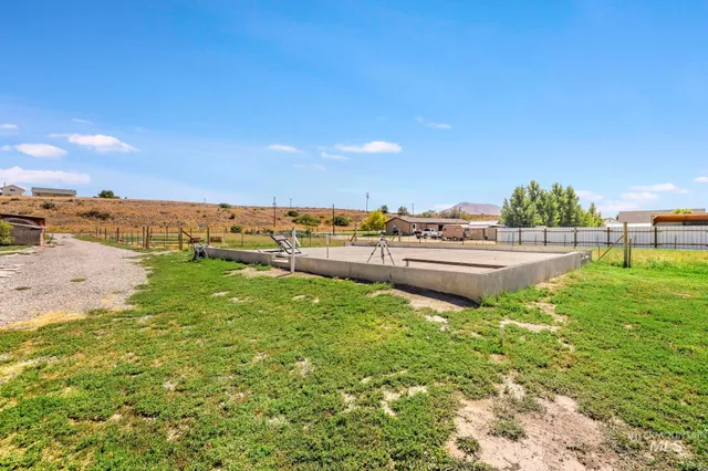 $500,000 | 513 West 2100th Street South, Oakley, ID 83346