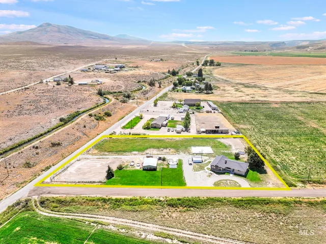 $500,000 | 513 West 2100th Street South, Oakley, ID 83346