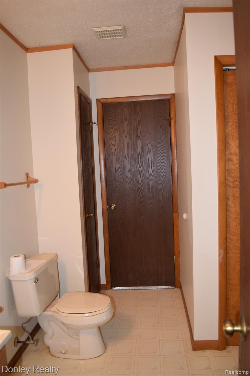 887 Thompson Road Bad Axe, MI 48413 - Photo 21 of 29 DSC_4462.JPG