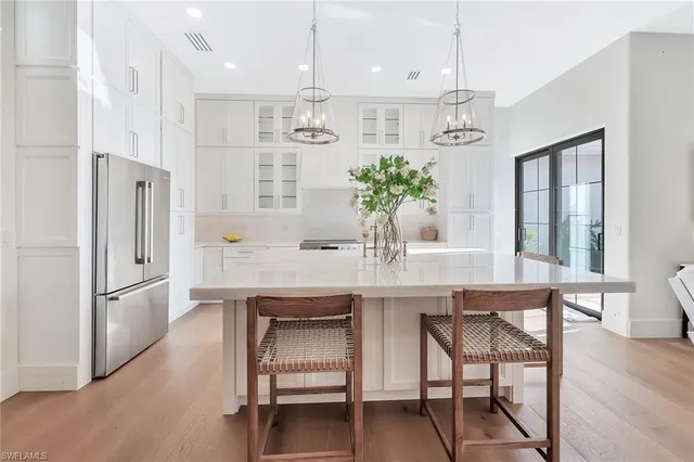 $2,095,000 | 981 Tierra Lago Way, Naples, FL 34119