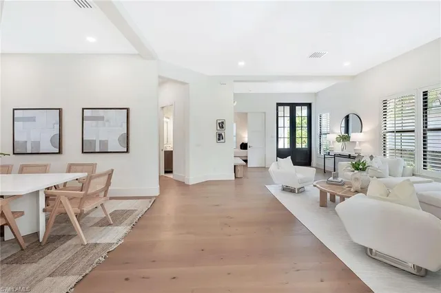 $2,095,000 | 981 Tierra Lago Way, Naples, FL 34119