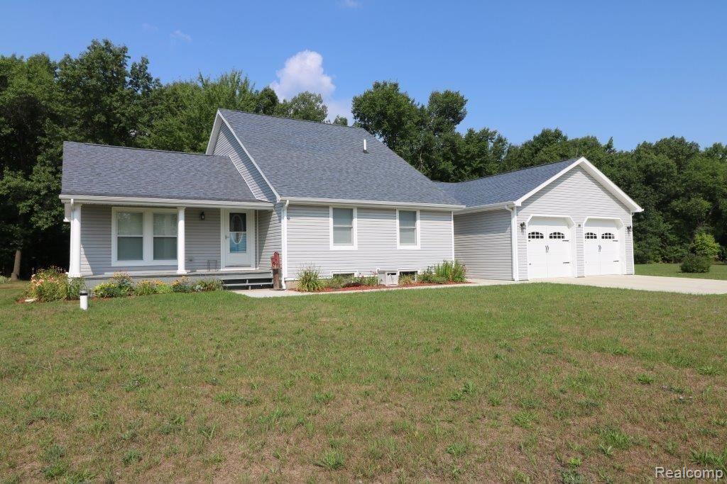 3169 Marathon Road Columbiaville, MI 48421 - Photo 2 of 36 IMG_3022.jpg