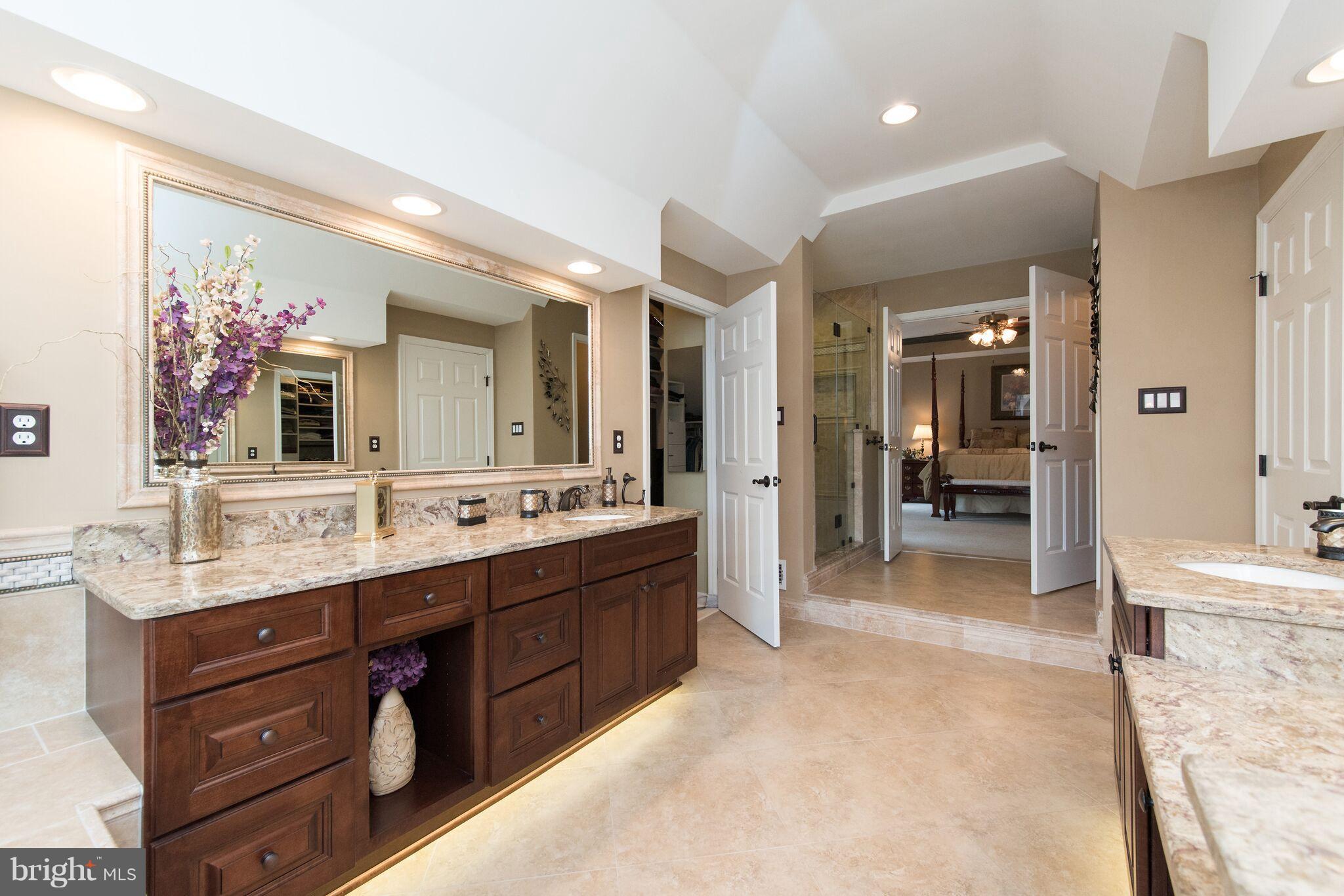 5961 Sandy Ridge Elkridge, MD 21075 - Photo 23 of 30 Luxury Bath w/ Granite, 2 Walk-in Closests