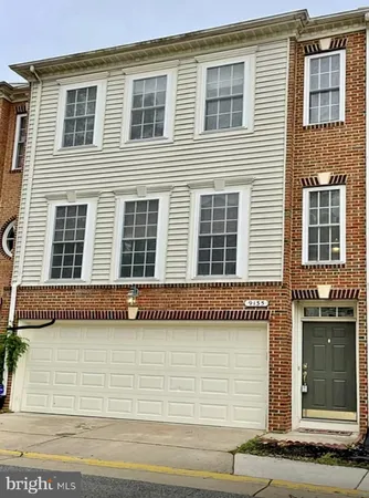 $3,500 | 9135 Silvershadow Court, Lorton, VA 22079
