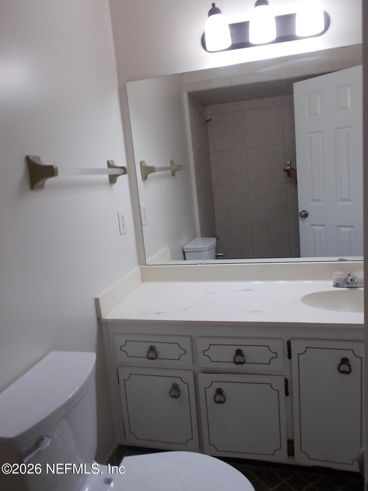126 Vanderford Road North Orange Park, FL 32073 - Photo 18 of 24 Guest Bath 2