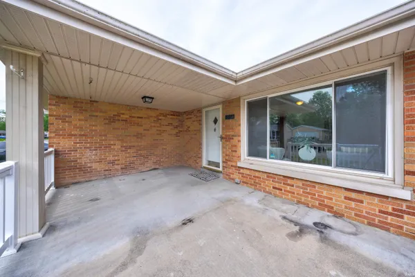 $240,000 | 1864 Hawthorne Avenue, Evansville, IN 47714