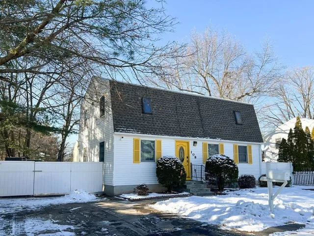 $345,000 | 108 Barre Street, Springfield, MA 01119