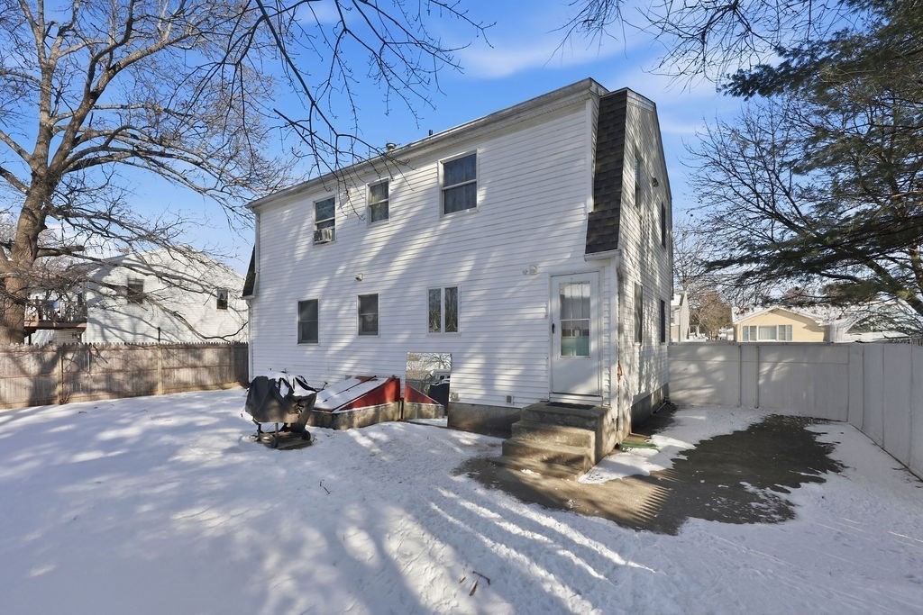 108 Barre Street Springfield, MA 01119 - Photo 22 of 23